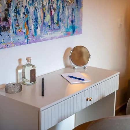 Mirabilis, Luxury Apartment, Old Town *