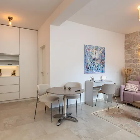 Lejlighed Mirabilis, Luxury Apartment, Old Town *